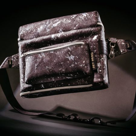 SET HERO Gürteltasche schwarz mit Silber aus Korkstoff